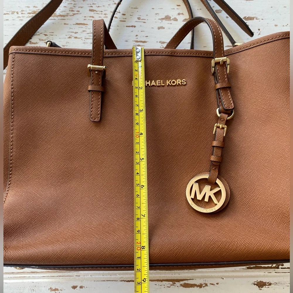 Michael Kors Brown Tan Gold Tote Shoulder Bag Purse with Crossbody Strap - Picture 6 of 16